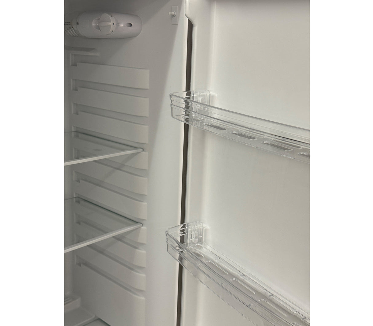 Nevera Top Mount 6.5 pies con escarcha gris Milexus