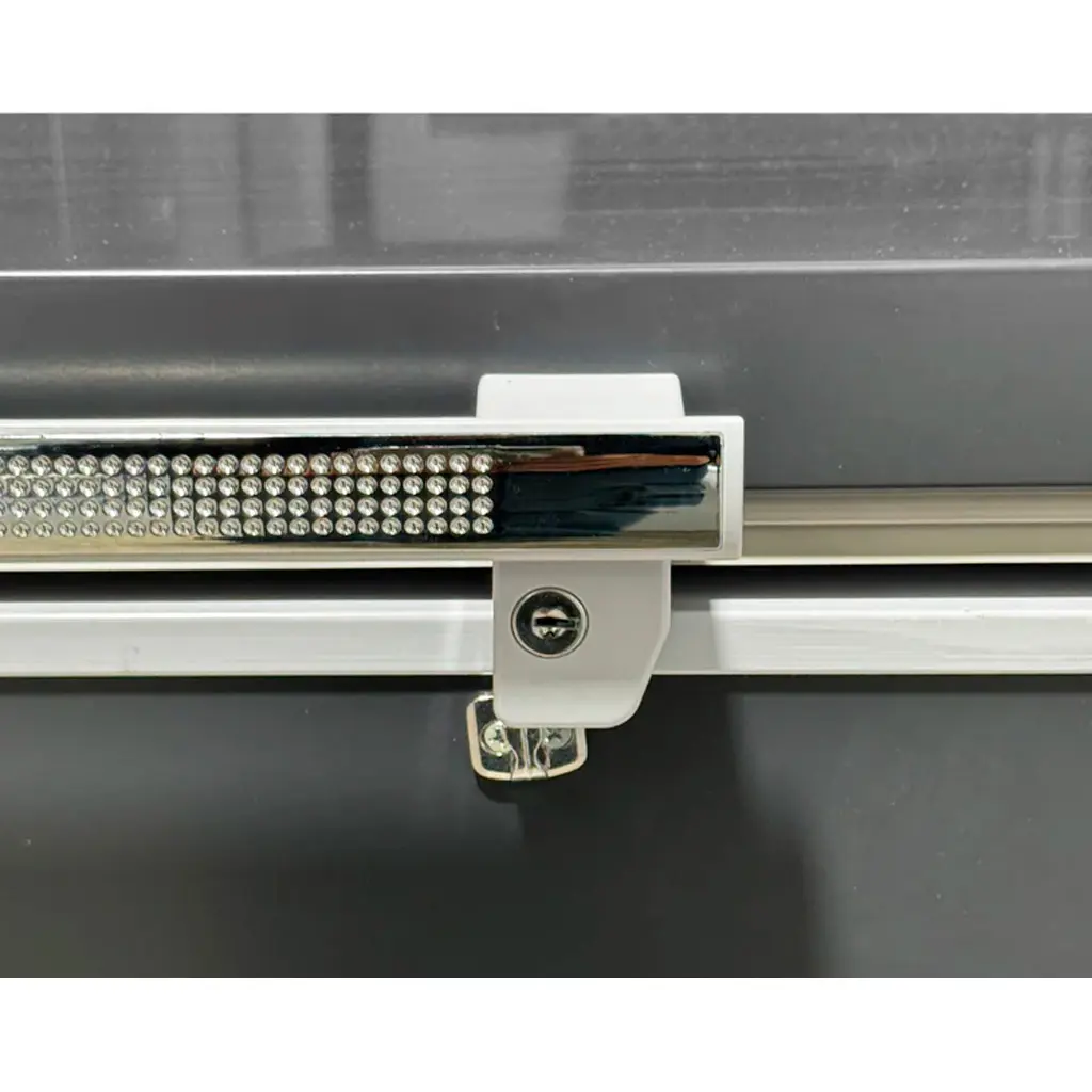 18. Congelador horizontal 720 litros gris Jaguar.webp
