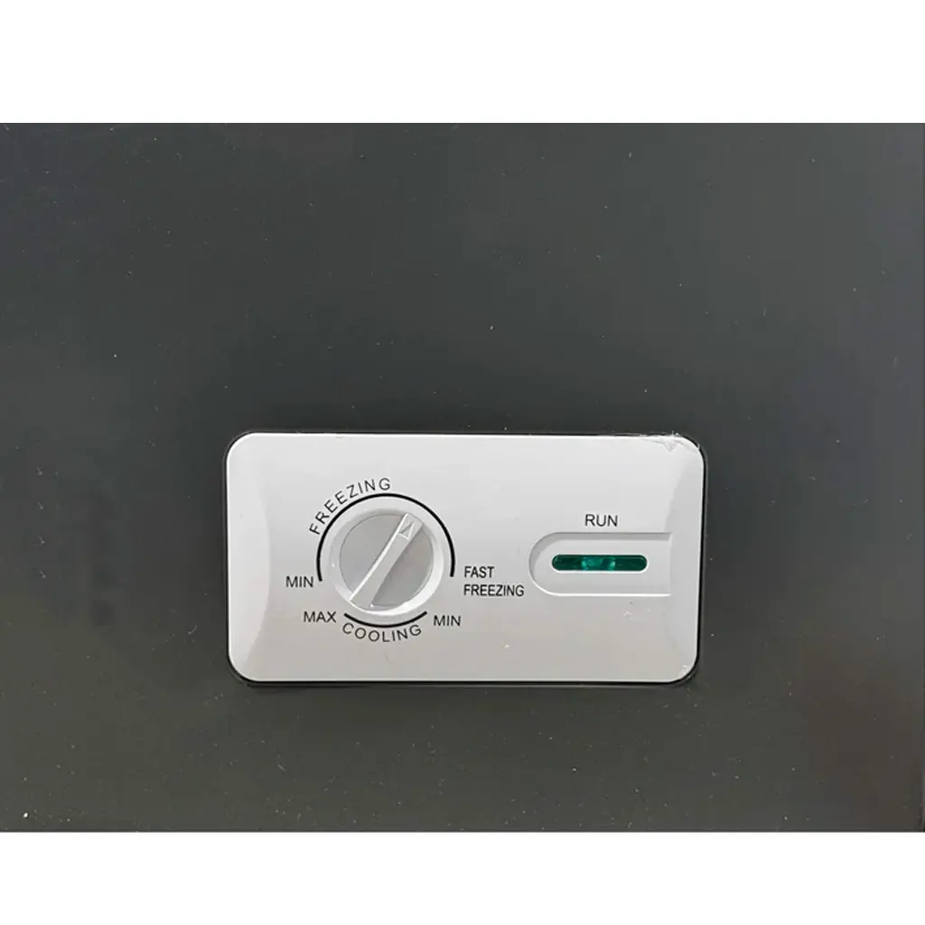19. Congelador horizontal 720 litros gris Jaguar.webp